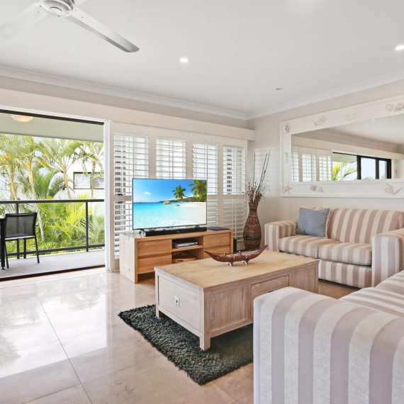 Noosa Shores Resort 2 bed Deluxe loungeroom